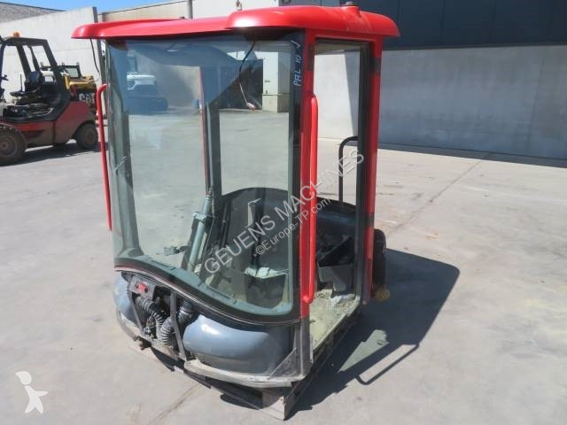 قطع غيار الأشغال العمومية Volvo L30B /