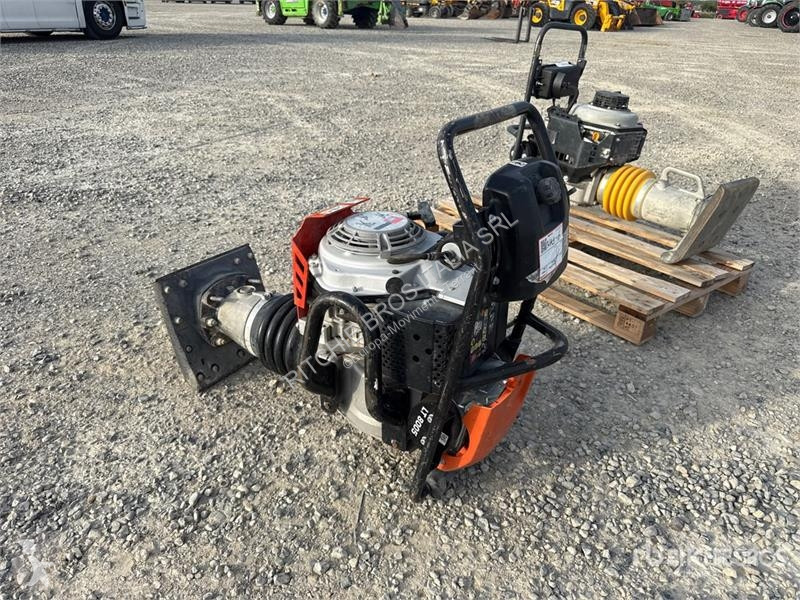 Запчастини для спецтехніки Husqvarna LT 8005...