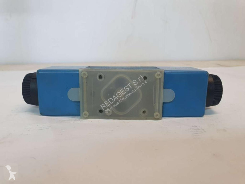 Запчасти для спецтехники Vickers DGV4 3S 2C M U...