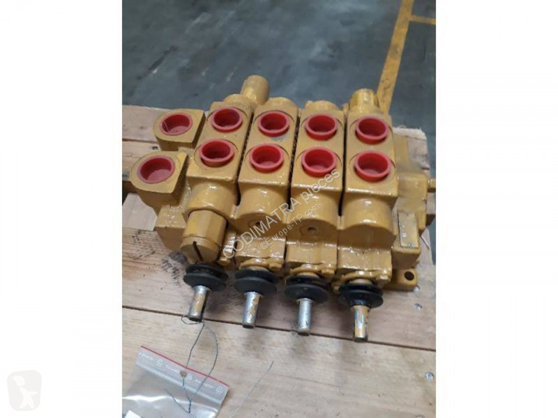 قطع غيار الأشغال العمومية Caterpillar D4H