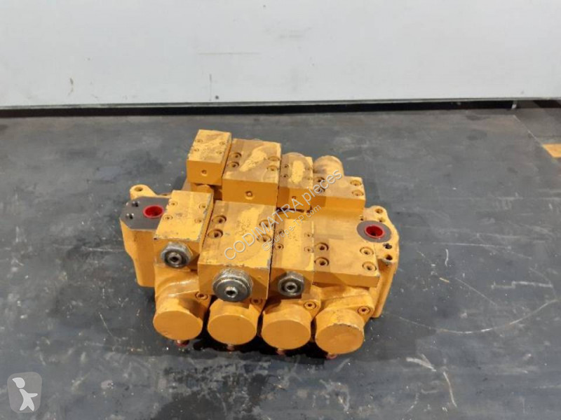 قطع غيار الأشغال العمومية Liebherr R912HDSL