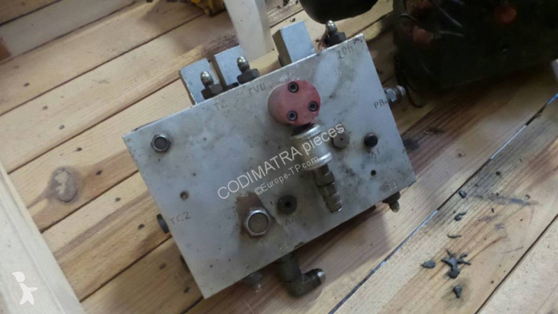 قطع غيار الأشغال العمومية Bell