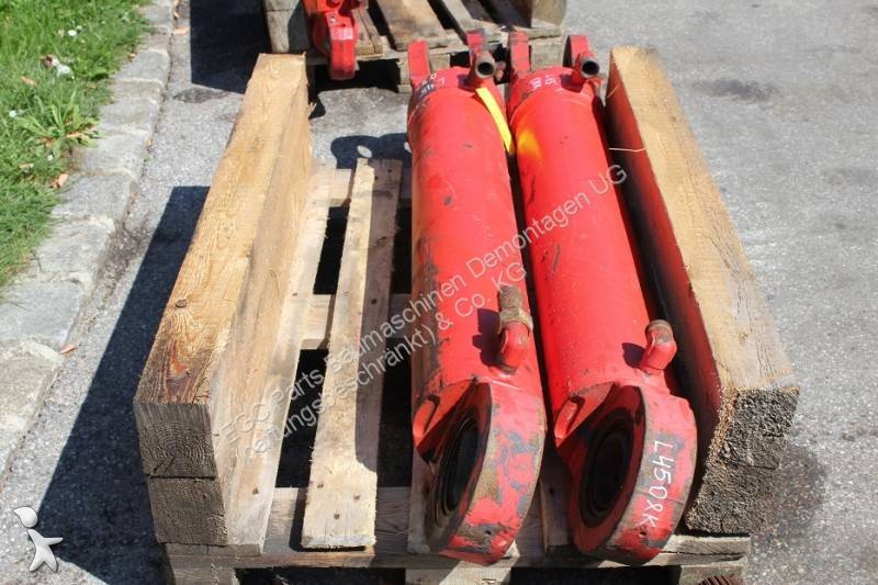 قطع غيار الأشغال العمومية O&K L 45