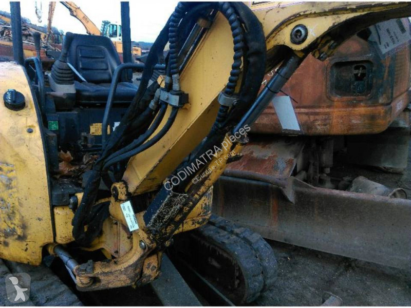 قطع غيار الأشغال العمومية Komatsu PC26MR-3