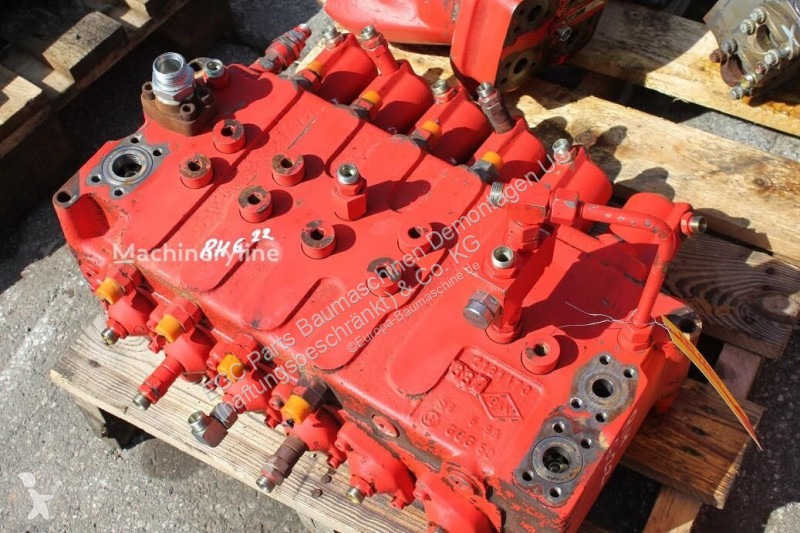 قطع غيار الأشغال العمومية O&K