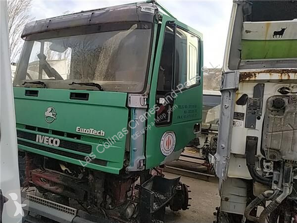 Losse onderdelen bouwmachines Iveco Marchepied...