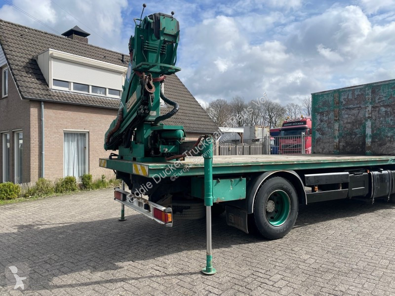 Uitrusting voor vrachtwagens HMF 820 2 X HYDRAULIC