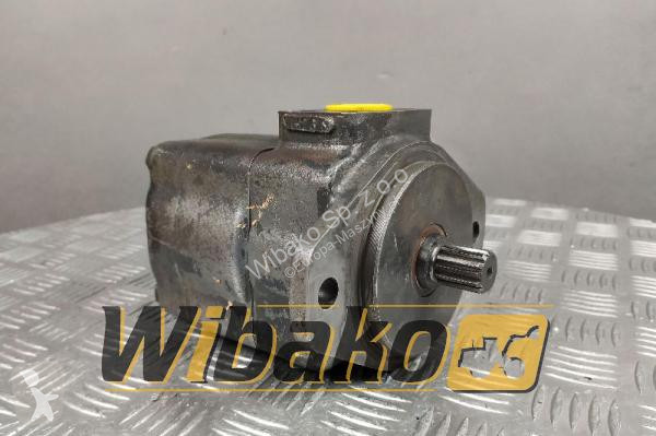 Recambios maquinaria OP Hanomag  Hydraulic pump...