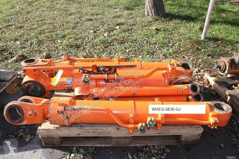 Pezzi di ricambio macchine movimento terra Hitachi