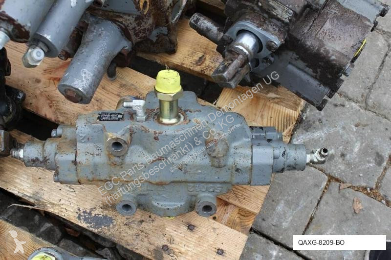 قطع غيار الأشغال العمومية Hitachi Distributeur...