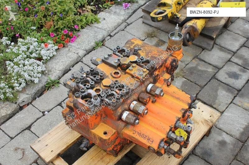 قطع غيار الأشغال العمومية Hitachi Distributeur...