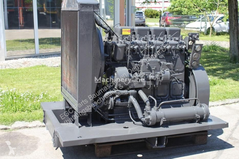 Peças máquinas de construção civil Zetor Moteur...
