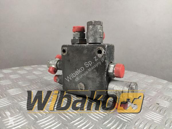 قطع غيار الأشغال العمومية ZF  Valves set ZF...