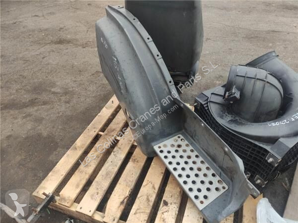 Losse onderdelen bouwmachines BM Marchepied...