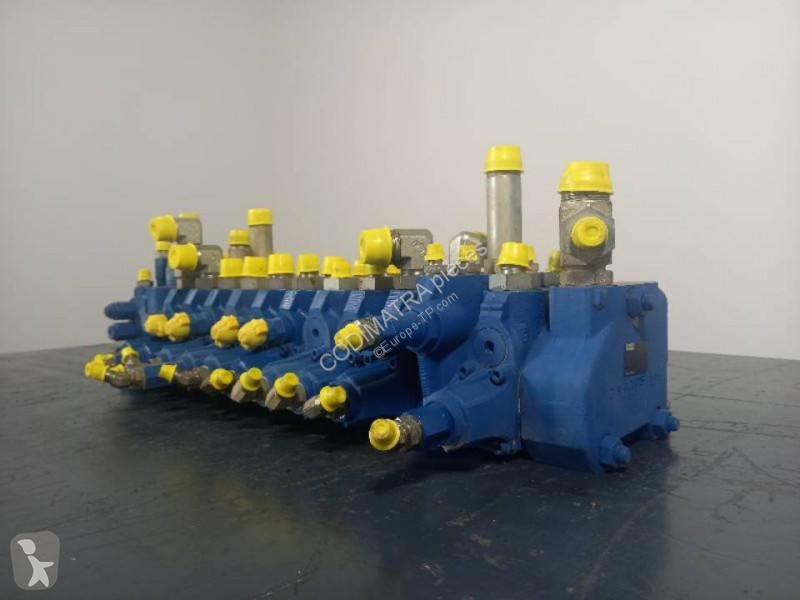 قطع غيار الأشغال العمومية New Holland