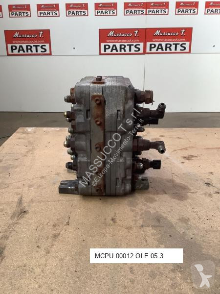قطع غيار الأشغال العمومية Hitachi Distributeur...