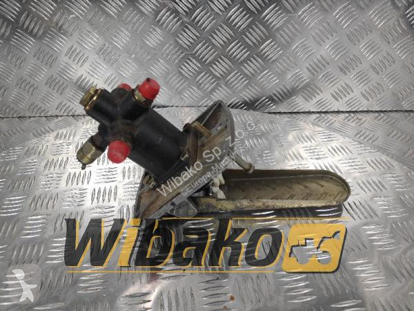 قطع غيار الأشغال العمومية Wabco  Pedal Wabco...