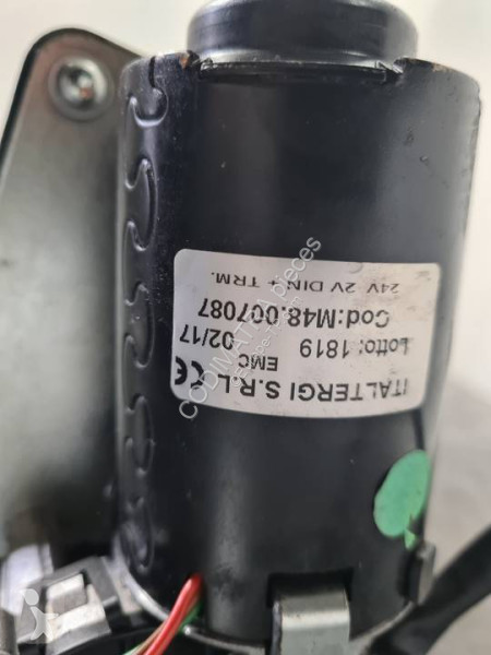 Pièces engins tp Komatsu WA320-6