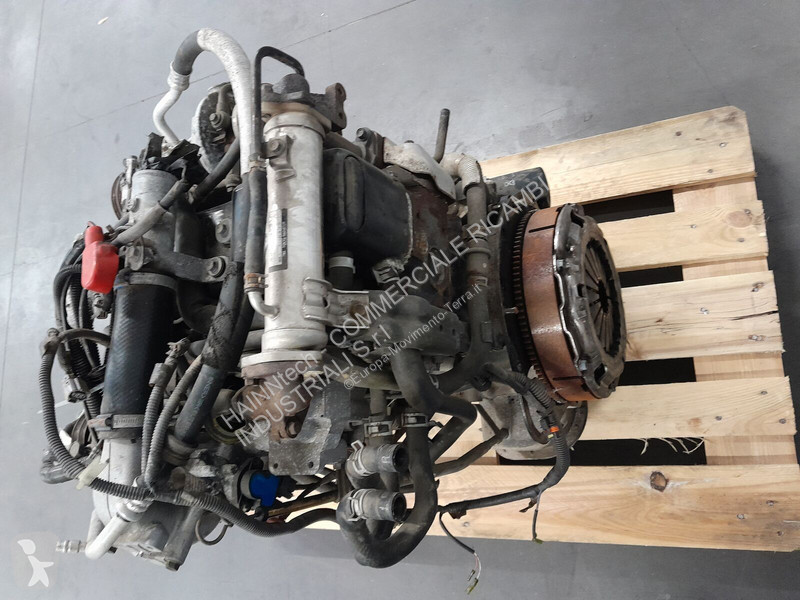 قطع غيار الأشغال العمومية Isuzu 2615 Complete