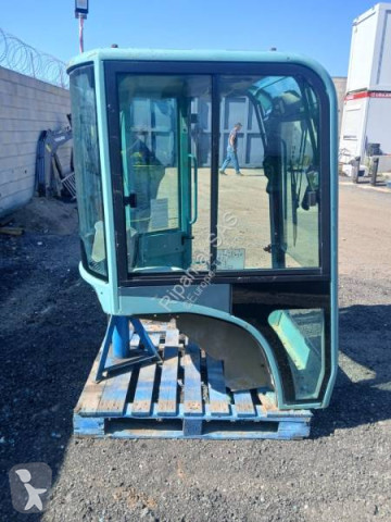 Structure cabine Yanmar