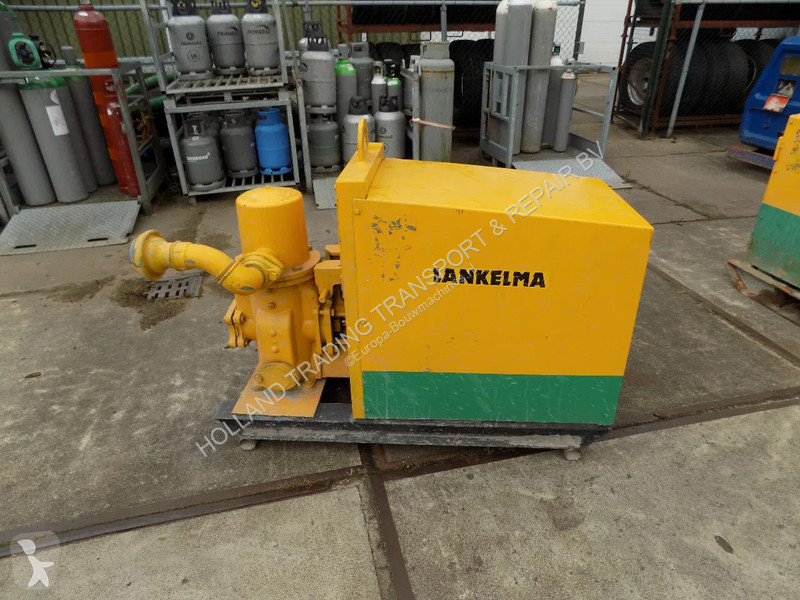 Losse onderdelen bouwmachines  waterpomp