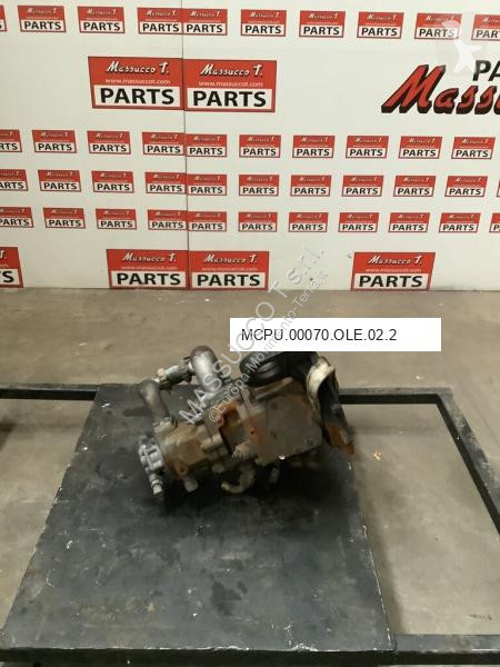 قطع غيار الأشغال العمومية Hitachi Pompe...