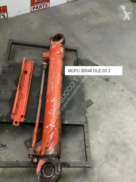 قطع غيار الأشغال العمومية Vérin hydraulique...