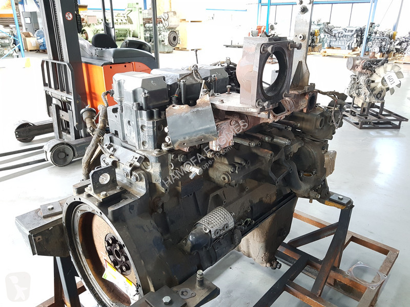 قطع غيار الأشغال العمومية Komatsu SAA6D140E-6...