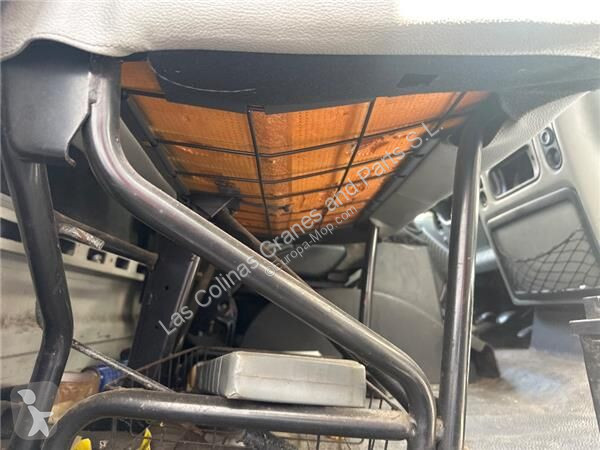 Pièces engins tp Renault Siège pour camion  MASTER