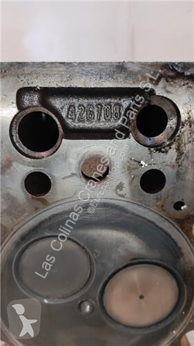 قطع غيار الآليات الثقيلة Renault Culasse 426708...