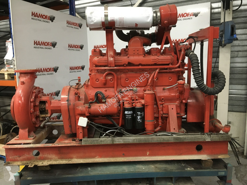 قطع غيار الأشغال العمومية Volvo TD121GPB POMP...