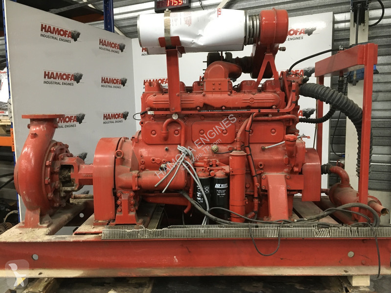 قطع غيار الأشغال العمومية Volvo TD121GPB POMP...