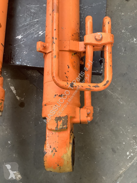 Piese de schimb utilaje lucrări publice  FH 200 E