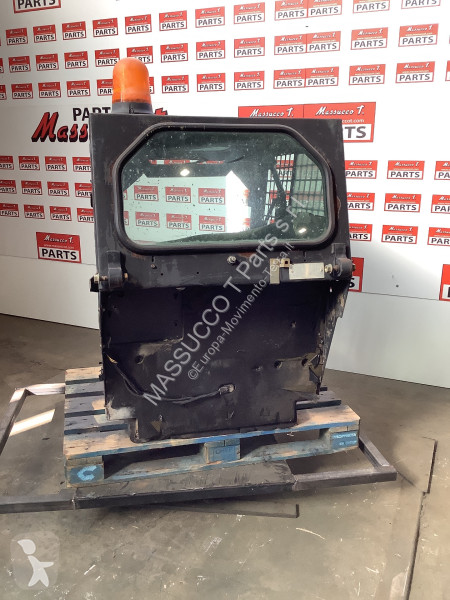 Peças máquinas de construção civil  BobCat 753