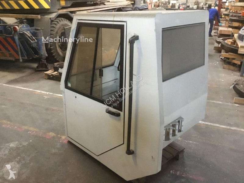 قطع غيار الأشغال العمومية Terex PPM lower cabin