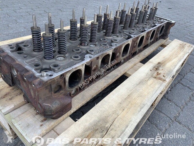 قطع غيار الآليات الثقيلة Mercedes Cylinderhead...