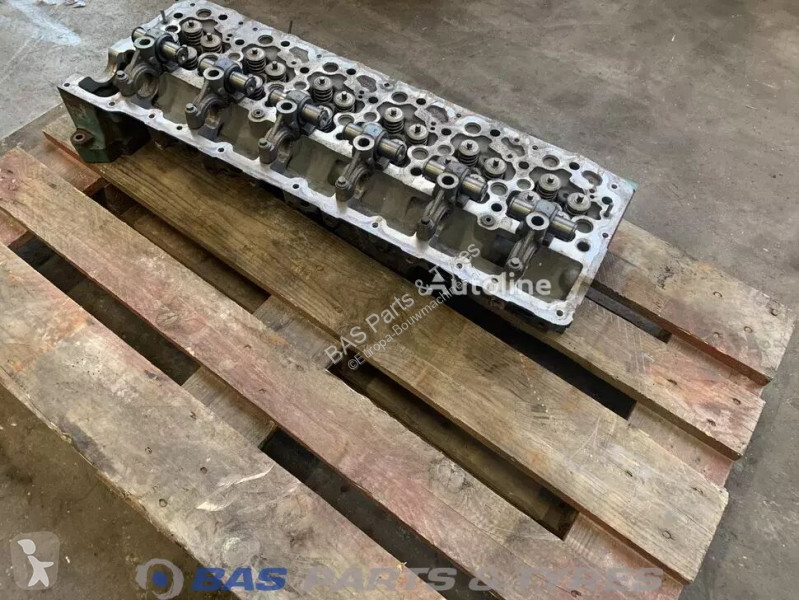 قطع غيار الآليات الثقيلة Volvo Cylinderhead D8K...