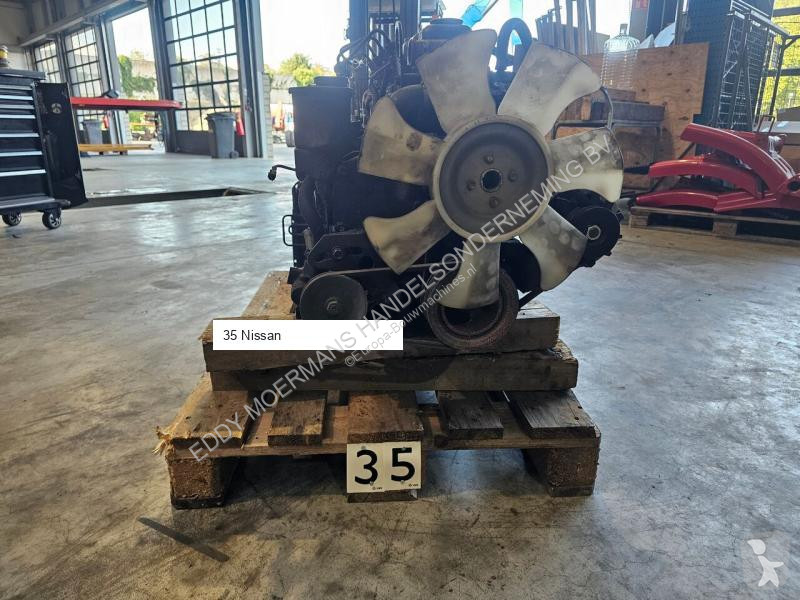 قطع غيار الأشغال العمومية Nissan 2.5 Diesel...