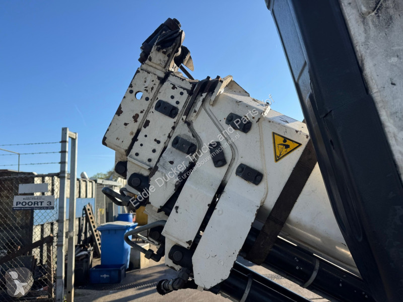 Pezzi di ricambio macchine movimento terra Hiab...