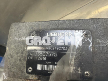 Náhradní díly stavba Liebherr