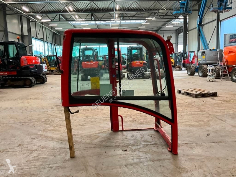 قطع غيار الأشغال العمومية Volvo EC 27 C / ECR...