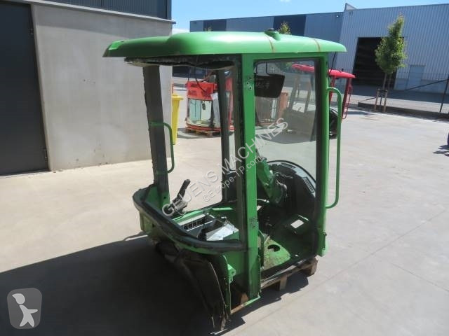 قطع غيار الأشغال العمومية Volvo L30B /