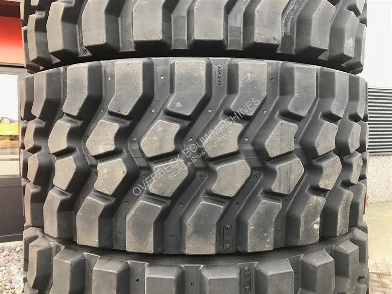 Резервни части за строителна техника Michelin...