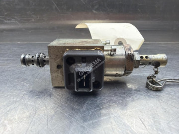 Liebherr Distributeur hydraulique vanne de réduction de pression 9006655 pour excavateur A934C Li EDC / A934C Li