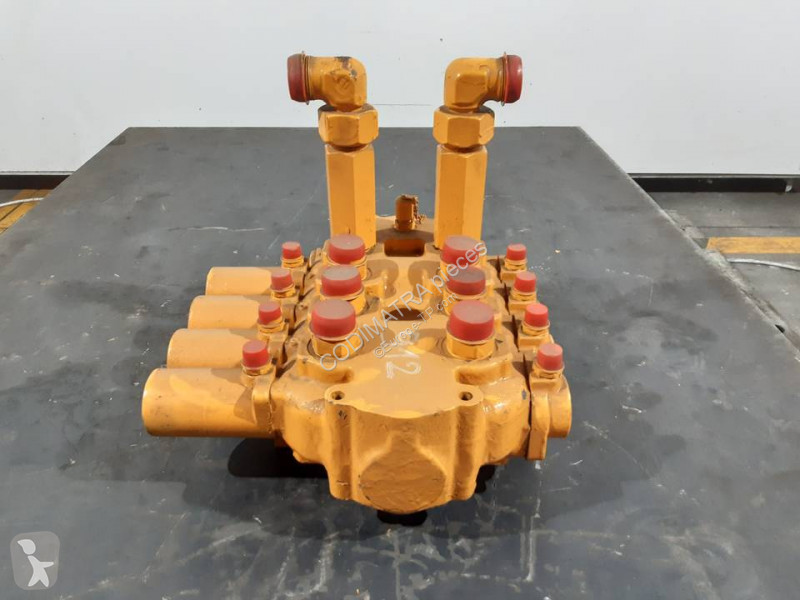 قطع غيار الأشغال العمومية Liebherr R912HDSL