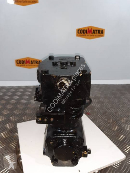 قطع غيار الأشغال العمومية Caterpillar D30D