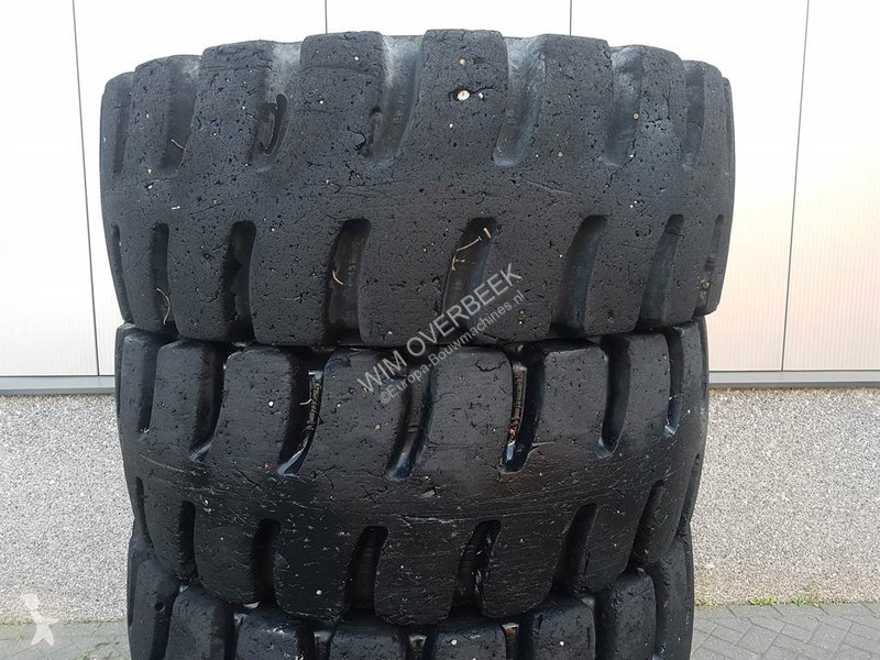 Náhradní díly stavba Liebherr L514...