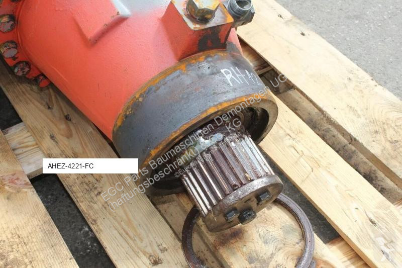 Запчасти для спецтехники O&K
