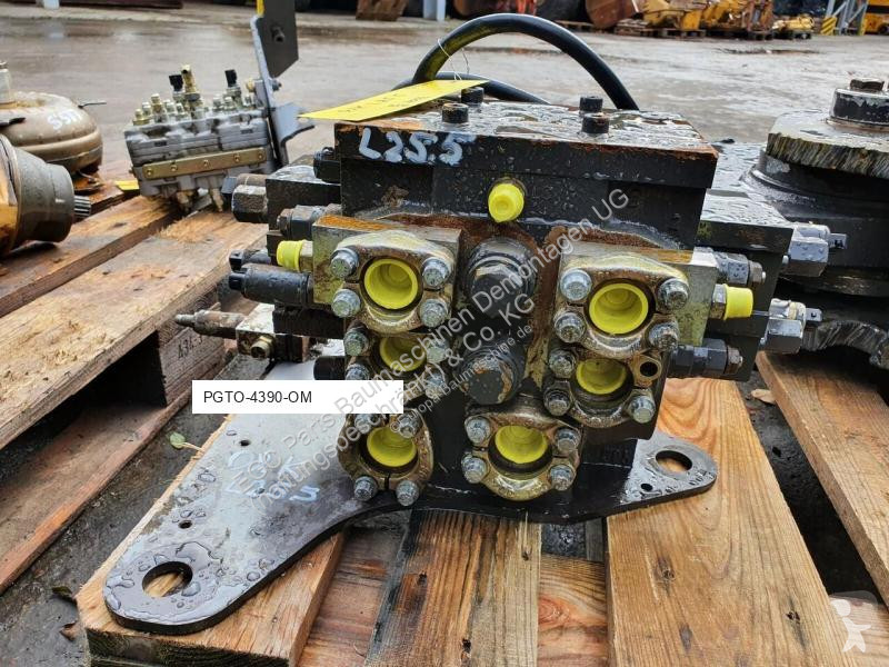 قطع غيار الأشغال العمومية O&K