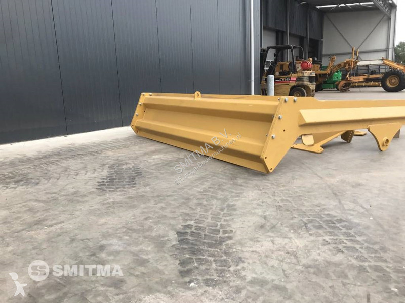قطع غيار الأشغال العمومية Volvo A30G